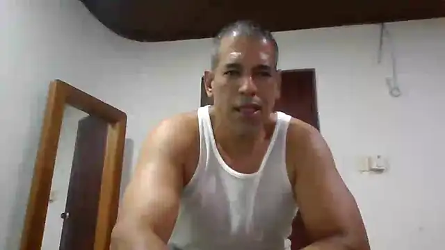 Snapshot of jackbigcock11 chatting on 09-22-25, 01:07 jackbigcock11 online show from 09-22-25, 01:07