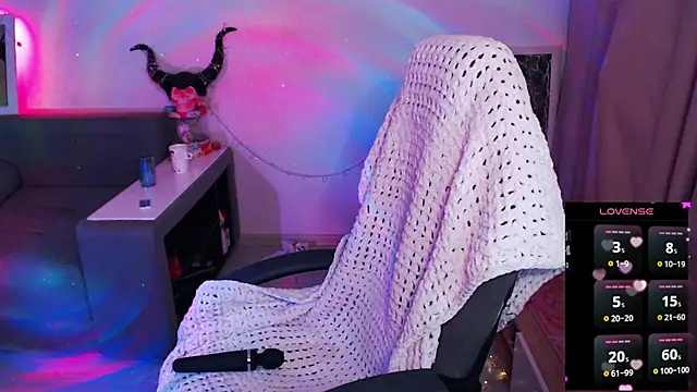 Snapshot of AmyBoop chatting on 11-11-25, 08:31 AmyBoop online show from 11-11-25, 08:31