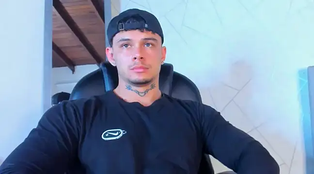 NoahhBrown online show from 03-06-25, 03:13