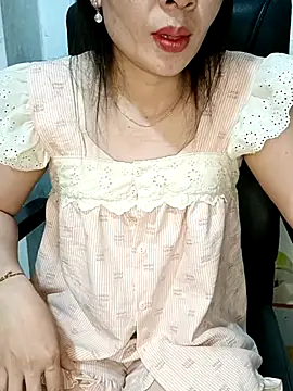 Blythe 69 online show from 03-30-26, 06:03