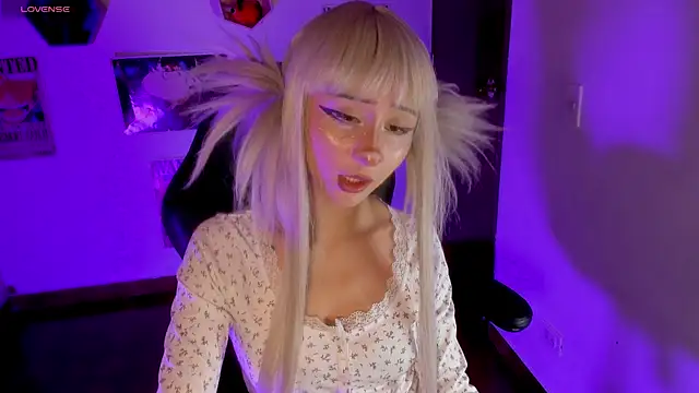 MonxxsLove online show from 06-19-26, 03:00