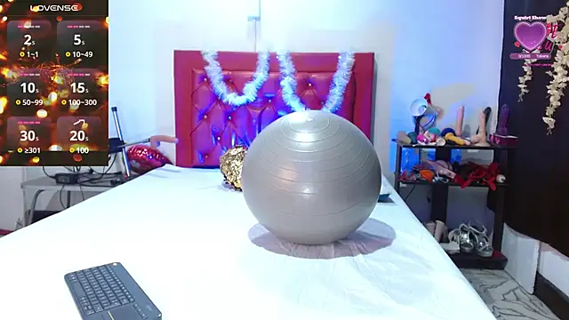 Snapshot of cleopatraa chatting on 12-30-24, 07:53 cleopatraa online show from 12-30-24, 07:53