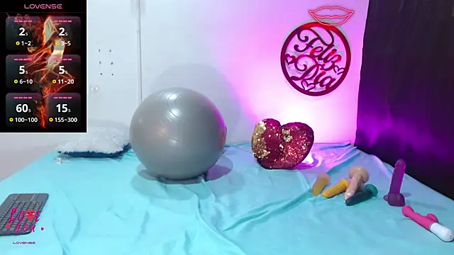 Snapshot of cleopatraa chatting on 02-19-25, 06:43 cleopatraa online show from 02-19-25, 06:43