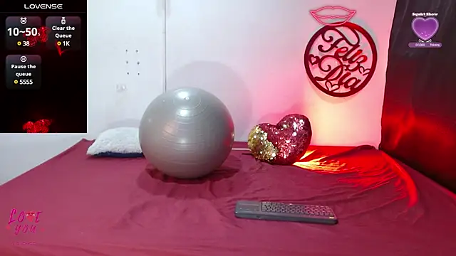 Snapshot of cleopatraa chatting on 02-24-25, 07:52 cleopatraa online show from 02-24-25, 07:52