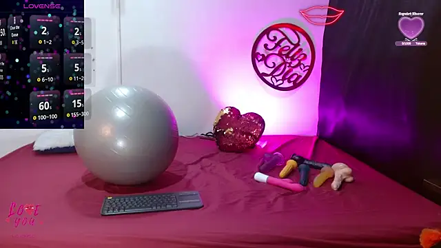 Snapshot of cleopatraa chatting on 03-21-25, 02:07 cleopatraa online show from 03-21-25, 02:07