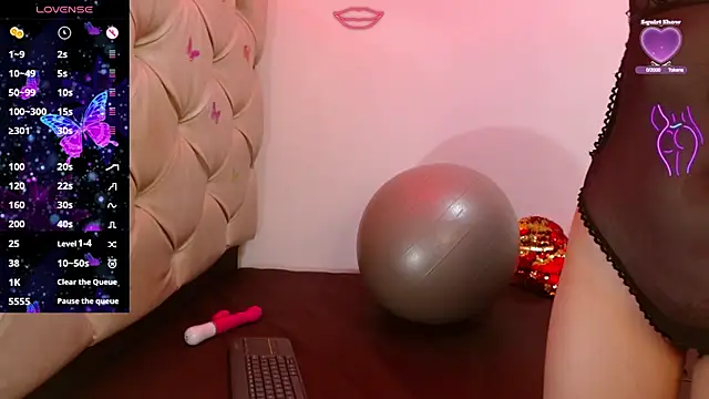 Snapshot of cleopatraa chatting on 09-12-25, 06:19 cleopatraa online show from 09-12-25, 06:19