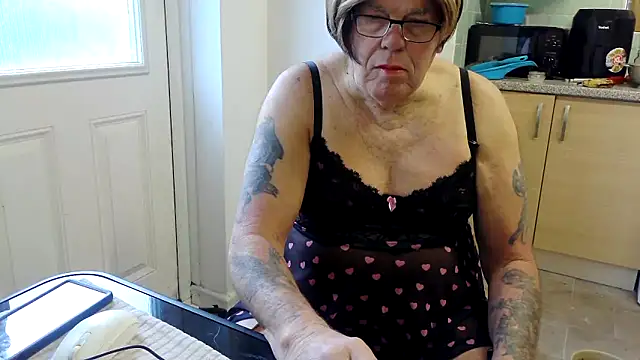 samanthasissieuk online show from 03-05-26, 07:59