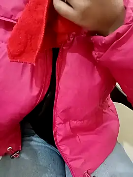 Snapshot of sweet_jia23 chatting on 02-06-25, 05:03 sweet jia23 online show from 02-06-25, 05:03