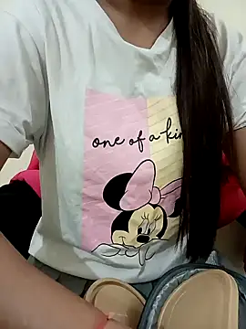 Snapshot of sweet_jia23 chatting on 02-18-25, 04:58 sweet jia23 online show from 02-18-25, 04:58