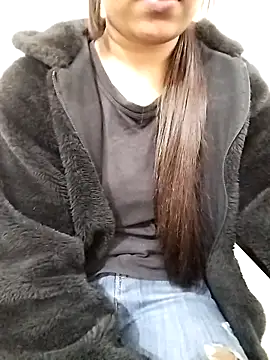 Snapshot of sweet_jia23 chatting on 02-22-25, 05:23 sweet jia23 online show from 02-22-25, 05:23