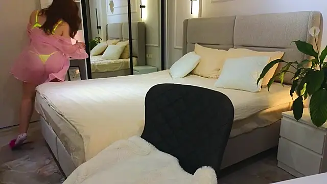 Snapshot of Lina-hill chatting on 04-30-26, 07:58 Lina-hill online show from 04-30-26, 07:58
