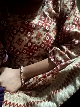 Snapshot of Jyoti-05 chatting on 01-01-25, 07:10 Jyoti-05 online show from 01-01-25, 07:10