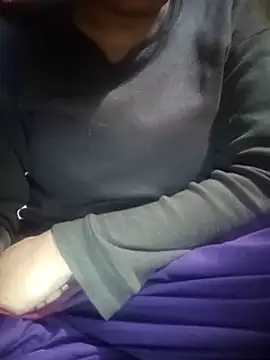 Snapshot of Jyoti-05 chatting on 01-18-25, 07:15 Jyoti-05 online show from 01-18-25, 07:15