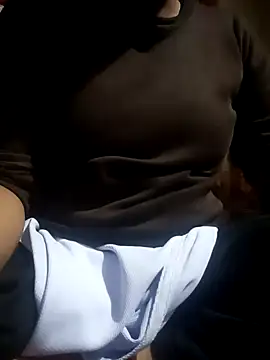 Snapshot of Jyoti-05 chatting on 02-22-25, 08:31 Jyoti-05 online show from 02-22-25, 08:31