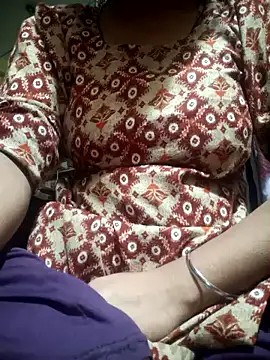 Snapshot of Jyoti-05 chatting on 03-01-25, 11:58 Jyoti-05 online show from 03-01-25, 11:58