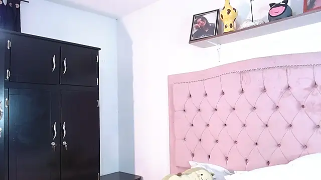 Snapshot of hannnasmith chatting on 12-05-24, 06:00 hannnasmith online show from 12-05-24, 06:00