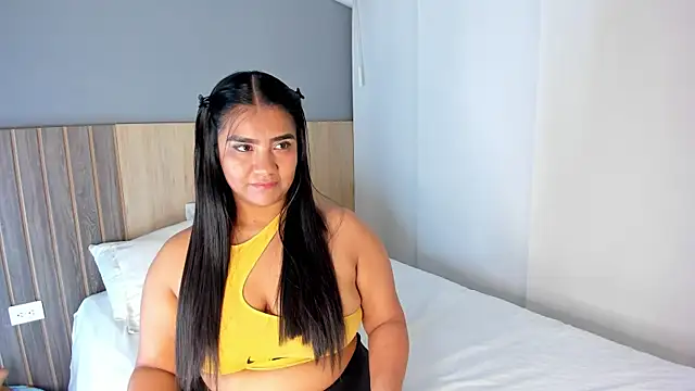 Snapshot of hannnasmith chatting on 11-06-25, 02:56 hannnasmith online show from 11-06-25, 02:56