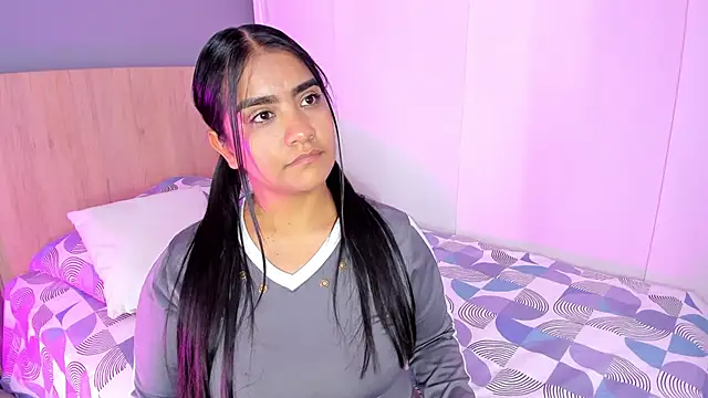 Snapshot of hannnasmith chatting on 11-14-25, 03:16 hannnasmith online show from 11-14-25, 03:16