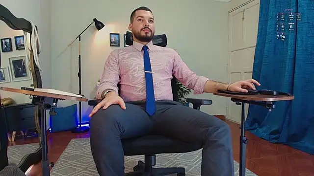 HenryBenso online show from 05-18-26, 04:46