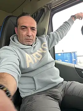 Snapshot of dzhakar chatting on 02-10-25, 01:22 dzhakar online show from 02-10-25, 01:22