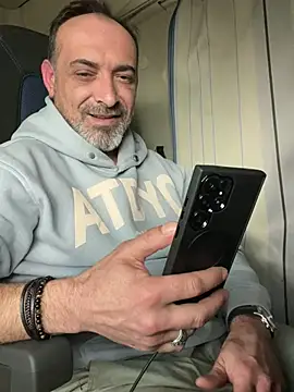 Snapshot of dzhakar chatting on 03-13-25, 12:46 dzhakar online show from 03-13-25, 12:46