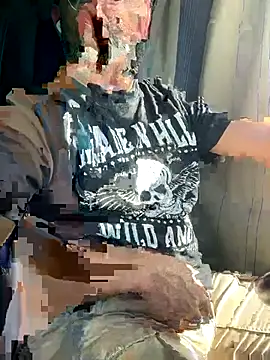 Snapshot of dzhakar chatting on 10-16-25, 11:22 dzhakar online show from 10-16-25, 11:22