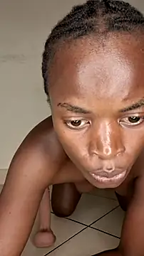 Perqueen online show from 10-28-25, 08:44