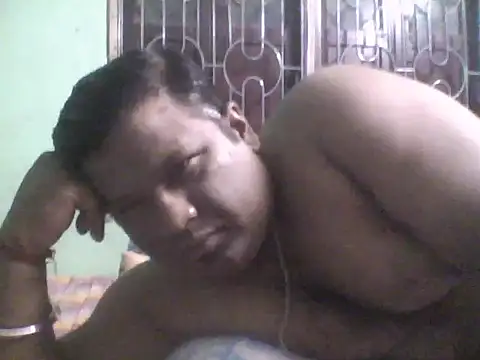 Snapshot of ssamit0808 chatting on 06-05-26, 08:14 ssamit0808 online show from 06-05-26, 08:14