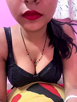 Snapshot of samaya-21 chatting on 12-17-25, 05:41 samaya-21 online show from 12-17-25, 05:41