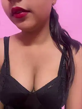 Snapshot of samaya-21 chatting on 12-19-25, 05:53 samaya-21 online show from 12-19-25, 05:53