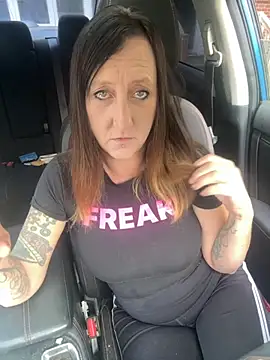 Snapshot of xloritax chatting on 09-24-25, 01:36 xloritax online show from 09-24-25, 01:36