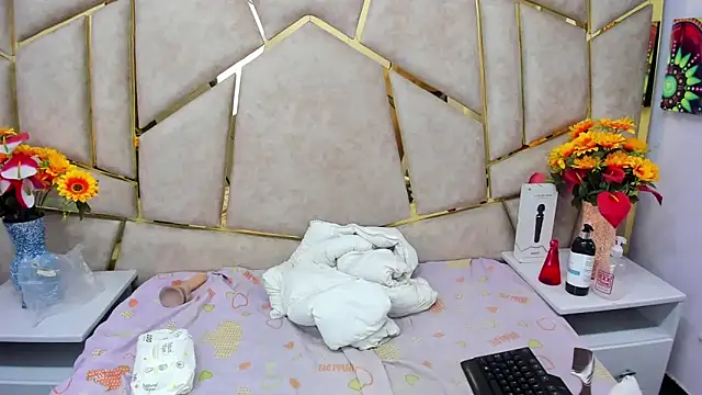 Snapshot of Kloe_Candy1 chatting on 10-26-25, 05:46 Kloe Candy1 online show from 10-26-25, 05:46