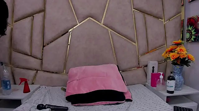 Snapshot of Kloe_Candy1 chatting on 02-02-26, 05:50 Kloe Candy1 online show from 02-02-26, 05:50