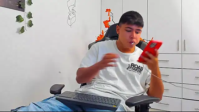 Bray Kevin online show from 01-10-26, 04:20