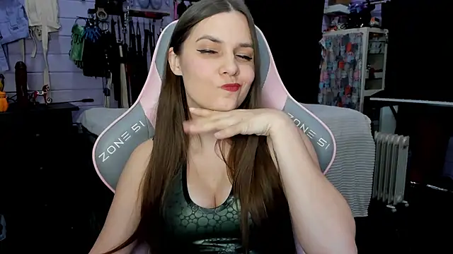 Snapshot of Stroynyash chatting on 03-06-25, 10:58 Stroynyash online show from 03-06-25, 10:58