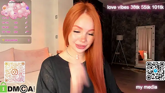 Snapshot of Tracy-Taylor chatting on 11-28-25, 12:35 Tracy-Taylor online show from 11-28-25, 12:35