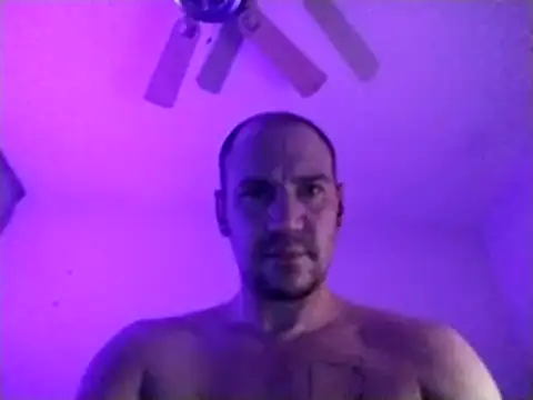 Snapshot of Ajhustler1@xh chatting on 03-18-25, 06:25 Ajhustler1xh online show from 03-18-25, 06:25