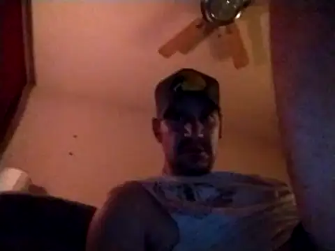 Snapshot of Ajhustler1@xh chatting on 03-19-25, 04:14 Ajhustler1xh online show from 03-19-25, 04:14