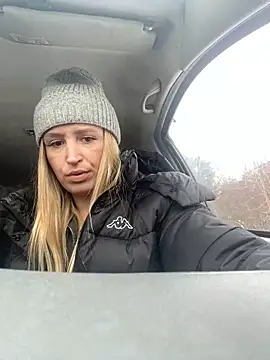 StasyWood online show from 01-28-25, 02:11