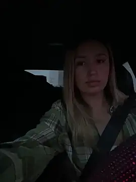 StasyWood online show from 10-30-25, 01:07