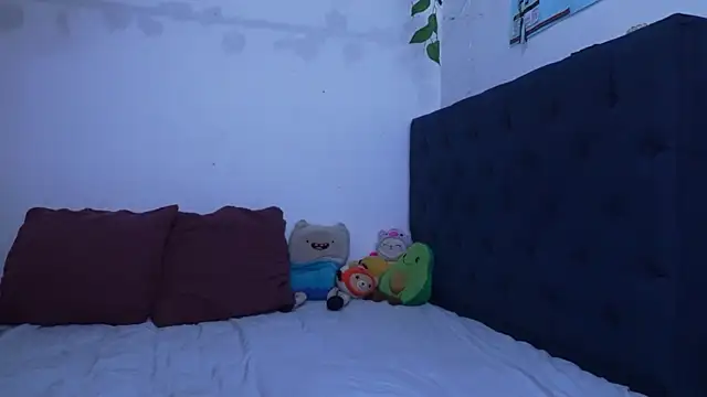 AliciaBasch online show from 11-09-25, 04:55