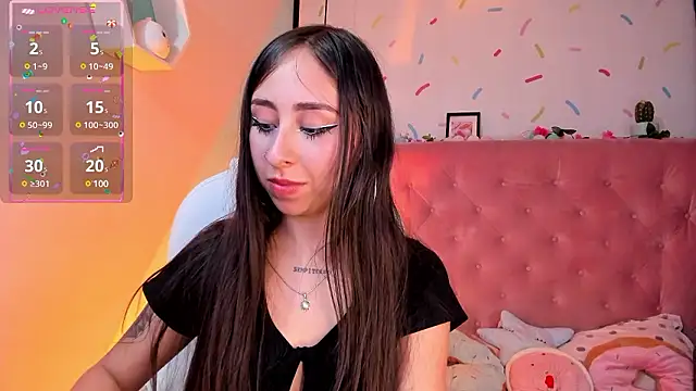 Snapshot of _cloe_martinez chatting on 12-06-24, 11:36 cloe martinez online show from 12-06-24, 11:36