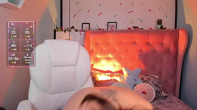 Snapshot of _cloe_martinez chatting on 02-02-25, 12:30 cloe martinez online show from 02-02-25, 12:30