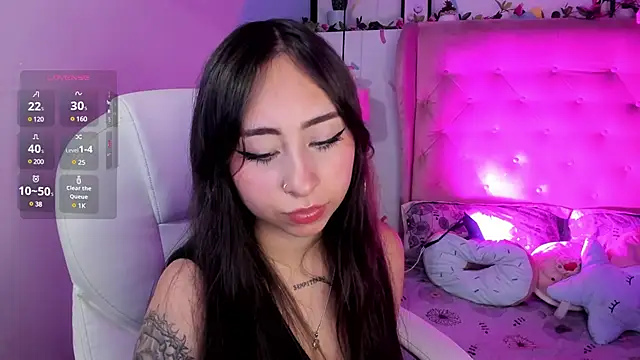 Snapshot of _cloe_martinez chatting on 03-09-25, 12:10 cloe martinez online show from 03-09-25, 12:10