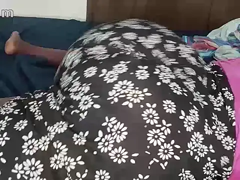 Snapshot of Horny_wifey254 chatting on 03-02-25, 07:10 Horny wifey254 online show from 03-02-25, 07:10