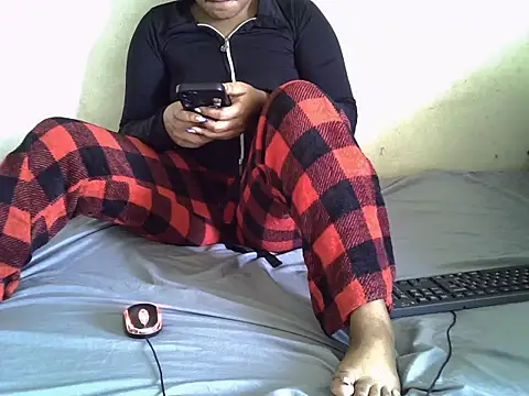 Snapshot of Crystal__Gee chatting on 07-16-26, 08:42 Crystal Gee online show from 07-16-26, 08:42