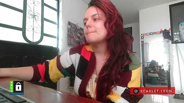 Scarletleon77 online show from 11-04-25, 09:25