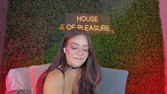 Snapshot of sarah-bonneth chatting on 02-26-26, 11:42 sarah-bonneth online show from 02-26-26, 11:42