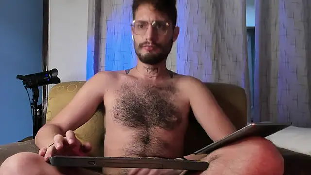 Snapshot of axel_giracr chatting on 02-08-25, 09:57 axel giracr online show from 02-08-25, 09:57