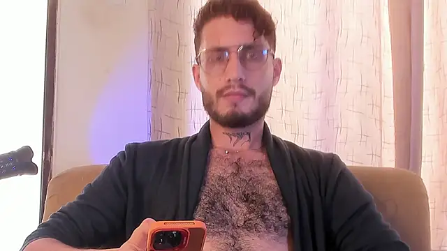 Snapshot of axel_giracr chatting on 02-23-25, 07:07 axel giracr online show from 02-23-25, 07:07